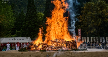 Hakkaisan Fire walking Festival
