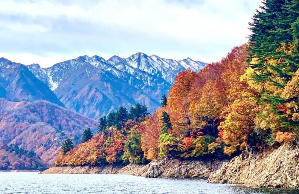 autumn japan lake view mountains